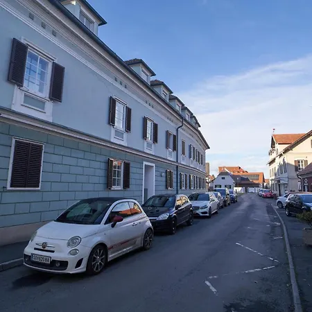 Apartment Feudale Ferienwohnung Mureck Zentrum